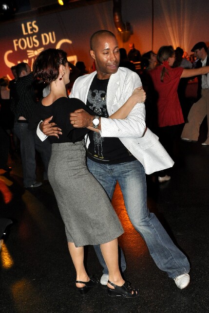 min 2008 11 08 fous swing 384